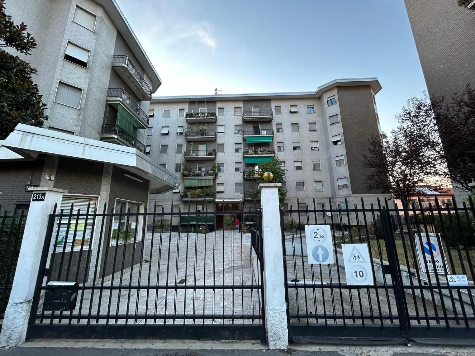 Your Home In Milan - Elegant & Comfortable Stay מראה חיצוני תמונה